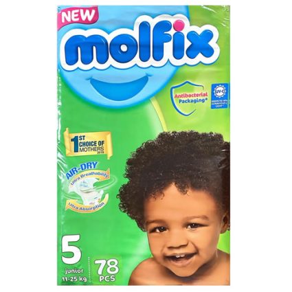 Packaging for Molfix diapers size 5 junior, 78 pieces, for 11–25 kg, featuring a smiling baby on the green package.