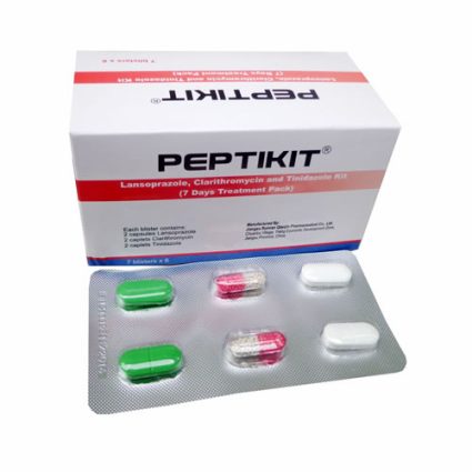 Peptikit box with a blister pack showing green capsules, pink-and-transparent capsules, and white tablets for a 7-day treatment pack.